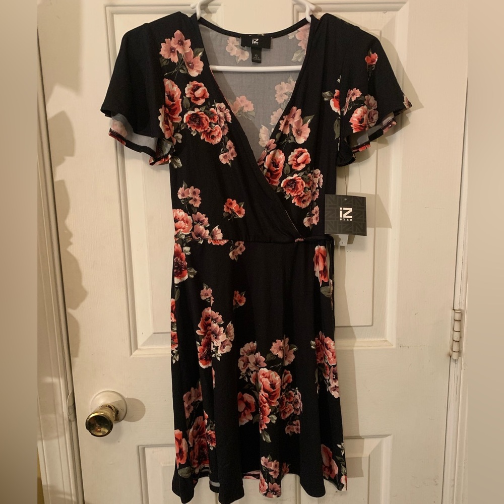 NWT XS IZ Byer Dress